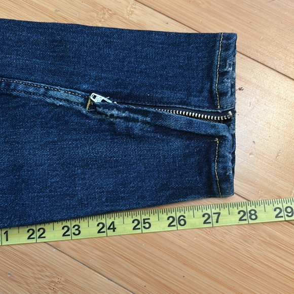 AMO Twist Zip Slim Fit Mid Rise Denim Jeans size Women’s 27, NWT! - Picture 10 of 12